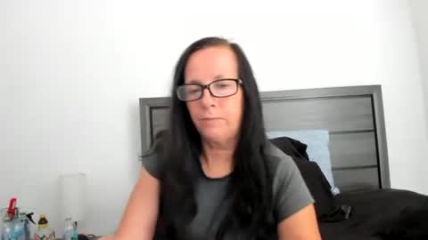 Snapshot of sassypeachgoddess chatting on October 5, 8:58 pm Sassy Peach Goddess online show from October 5, 8:58 pm