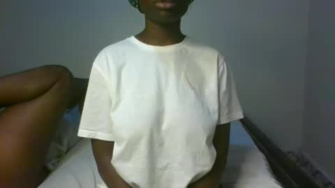 sassytannia online show from March 7, 11:28 am