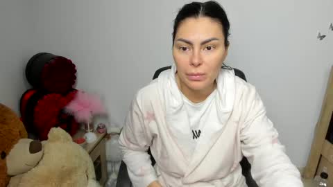 sassytiff online show from April 17, 12:07 pm