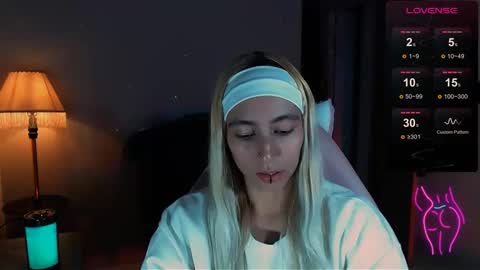 Snapshot of saucy_jenn1 chatting on December 27, 12:07 am I AM JENN online show from December 27, 12:07 am