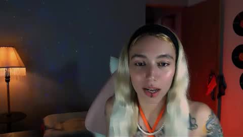 Snapshot of saucy_jenn1 chatting on January 5, 2:49 am I AM JENN online show from January 5, 2:49 am