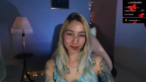 Snapshot of saucy_jenn1 chatting on February 1, 2:26 am I AM JENN online show from February 1, 2:26 am