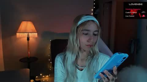 Snapshot of saucy_jenn1 chatting on January 12, 9:19 pm I AM JENN online show from January 12, 9:19 pm