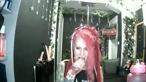 SaucySky online show from April 22, 9:12 pm