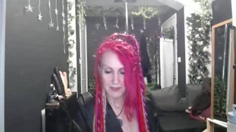 SaucySky online show from November 17, 10:27 am