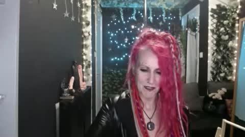 SaucySky online show from October 2, 10:26 pm