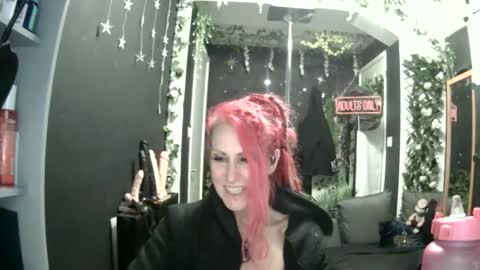 SaucySky online show from April 23, 10:56 pm