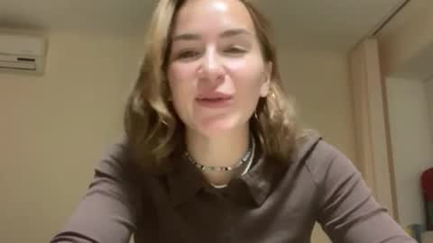 Snapshot of saundrayeeloy chatting on September 14, 6:17 pm Martha online show from September 14, 6:17 pm