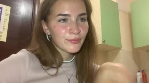 Snapshot of saundrayeeloy chatting on September 11, 6:08 pm Martha online show from September 11, 6:08 pm