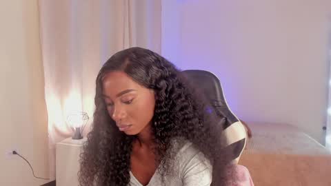 Savannahwildee online show from January 12, 12:23 pm