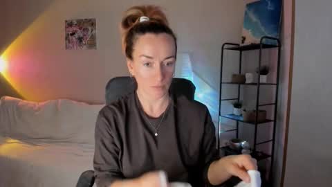 save the qween online show from November 2, 11:24 am