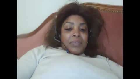 Snapshot of savonsex chatting on February 24, 8:25 pm savonsex online show from February 24, 8:25 pm