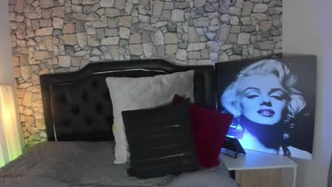 Snapshot of scarlat_diamond chatting on October 12, 7:49 pm Scarlat Diamond online show from October 12, 7:49 pm