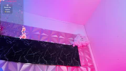 Scarlet  online show from February 16, 12:49 pm