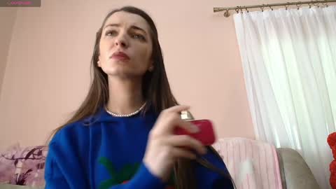 Scarlet online show from April 27, 1:52 pm