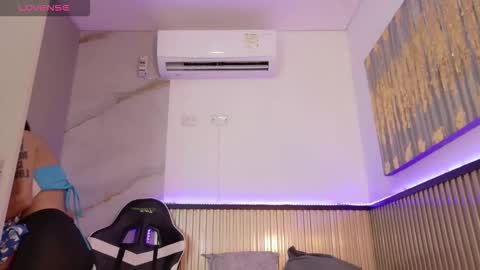 scarlet_vixen_ online show from February 3, 1:27 pm