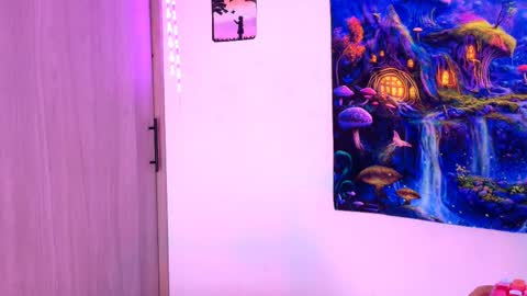 Scarlet online show from November 9, 1:40 pm