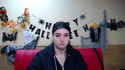 ScarletCargo online show from November 6, 6:03 pm