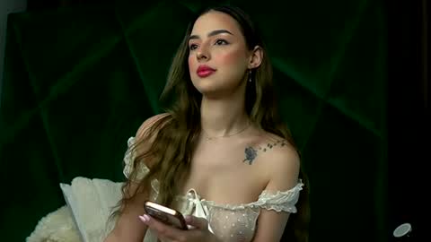 Scarlet online show from March 22, 1:33 am