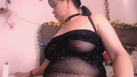 scarlethh hott online show from April 12, 1:47 pm