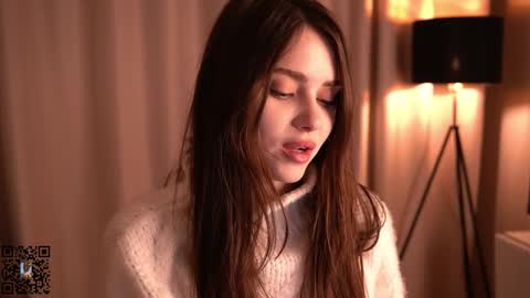 Scarlet online show from March 3, 8:39 pm