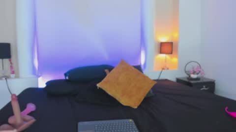 Scarlet online show from June 8, 1:28 am