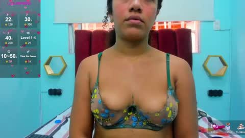 scarlett_fox20 online show from April 18, 7:58 pm