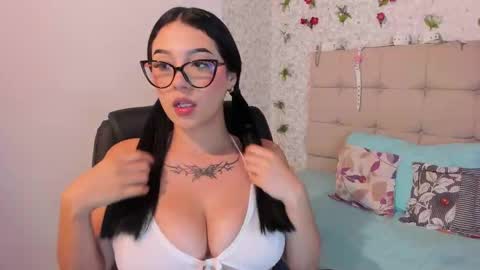 Snapshot of scarlett_hot7 chatting on October 11, 7:16 pm scarlett_hot7 online show from October 11, 7:16 pm