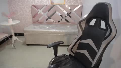 scarlett_jhonson_ch online show from June 25, 5:58 pm