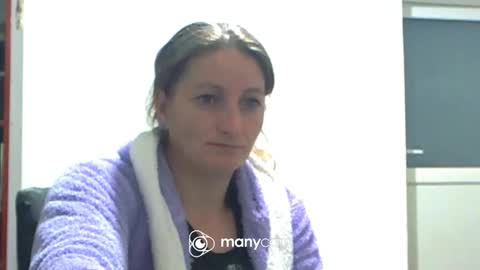 Snapshot of scarlett_queen01 chatting on October 6, 3:45 am scarlett_queen01 online show from October 6, 3:45 am