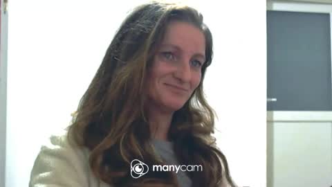 Snapshot of scarlett_queen01 chatting on October 11, 2:05 am scarlett_queen01 online show from October 11, 2:05 am