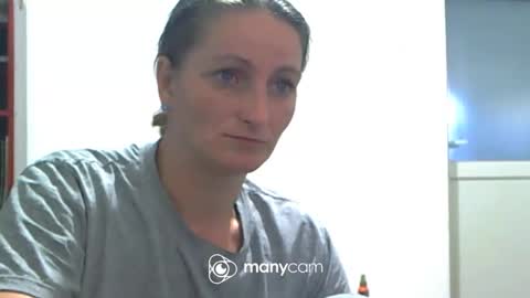 Snapshot of scarlett_queen01 chatting on September 23, 6:00 am scarlett_queen01 online show from September 23, 6:00 am