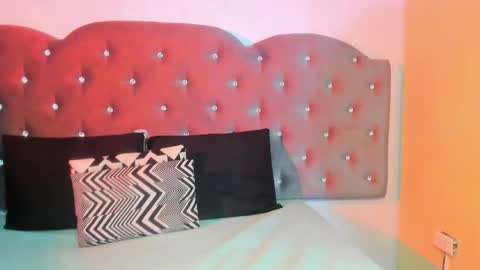 scarlett_venom_ online show from April 25, 8:39 pm