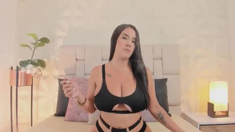     online show from November 18, 12:17 pm