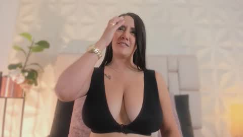     online show from October 29, 12:42 pm