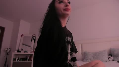 scarlettjakobs online show from June 10, 4:11 am