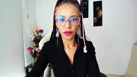 Snapshot of scarlettmalbec chatting on February 8, 9:04 pm Scarlett online show from February 8, 9:04 pm