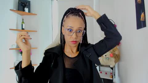 Snapshot of scarlettmalbec chatting on January 28, 9:19 pm Scarlett online show from January 28, 9:19 pm