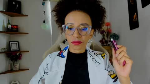 Snapshot of scarlettmalbec chatting on January 9, 8:01 pm Scarlett online show from January 9, 8:01 pm