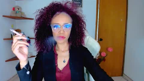 Snapshot of scarlettmalbec chatting on October 2, 10:37 pm Scarlett online show from October 2, 10:37 pm