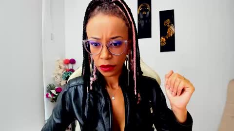 Snapshot of scarlettmalbec chatting on March 4, 8:38 pm Scarlett online show from March 4, 8:38 pm