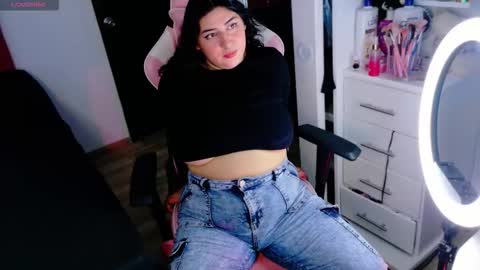 chloe online show from February 12, 4:25 am