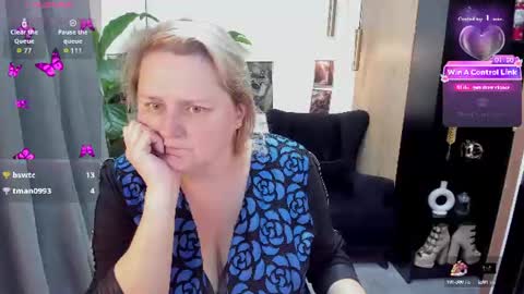 Scarlett online show from July 11, 6:02 am