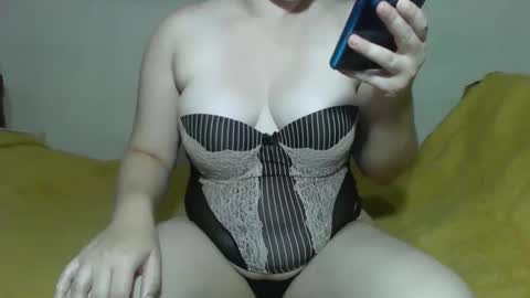 Scarlettthott online show from October 19, 9:06 pm