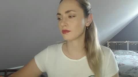 ScarlettxBlonde online show from June 8, 6:25 am