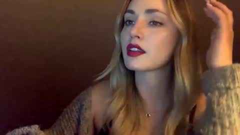 ScarlettxBlonde online show from March 25, 9:50 pm