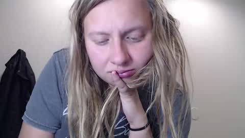 ScarTit Bernhard online show from April 21, 2:15 am