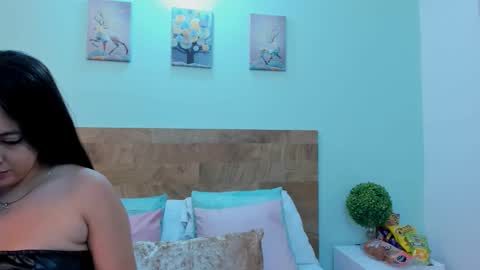 SCARLET online show from April 25, 1:41 pm