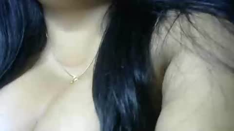 mai latina online show from April 24, 12:30 pm