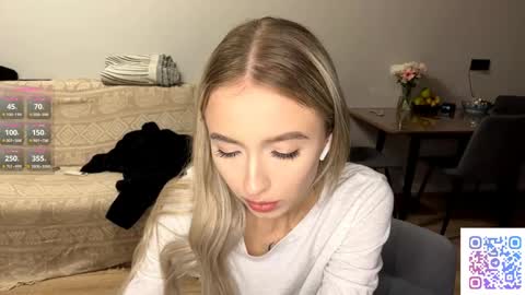 Kate online show from April 24, 7:49 pm